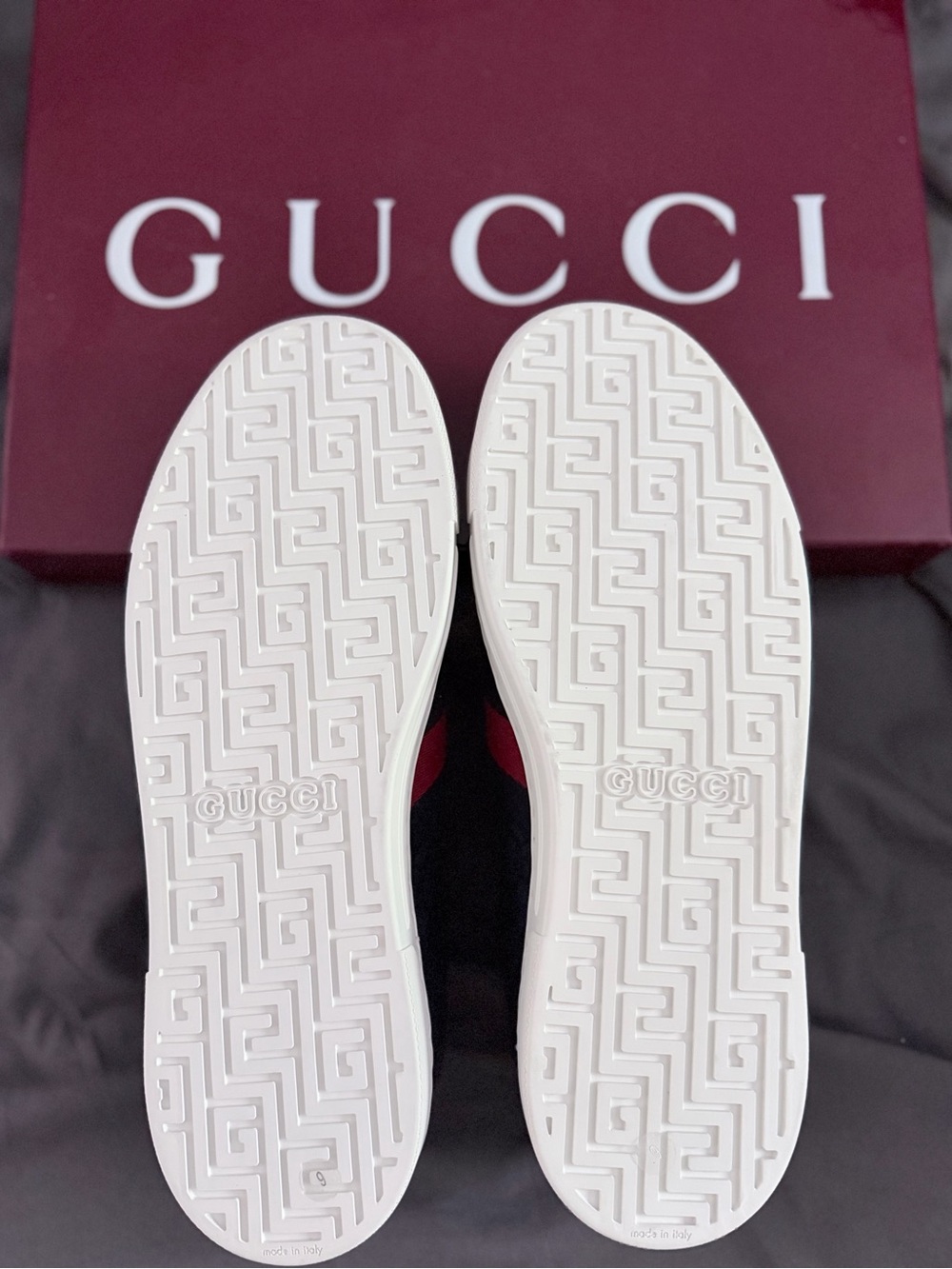 Brand New Gucci Ace GG Supreme Sneakers Blue Monogram Red/Navy Web - Picture 3 of 6
